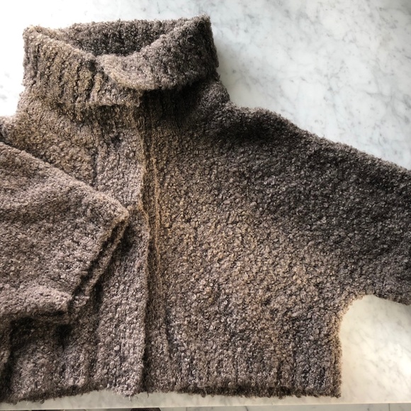 Vintage Taupe Boucle Sweater with Detachable Shearling Collar - Picture 2 of 14